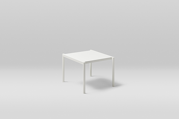 SQUARE DINING TABLE - Item